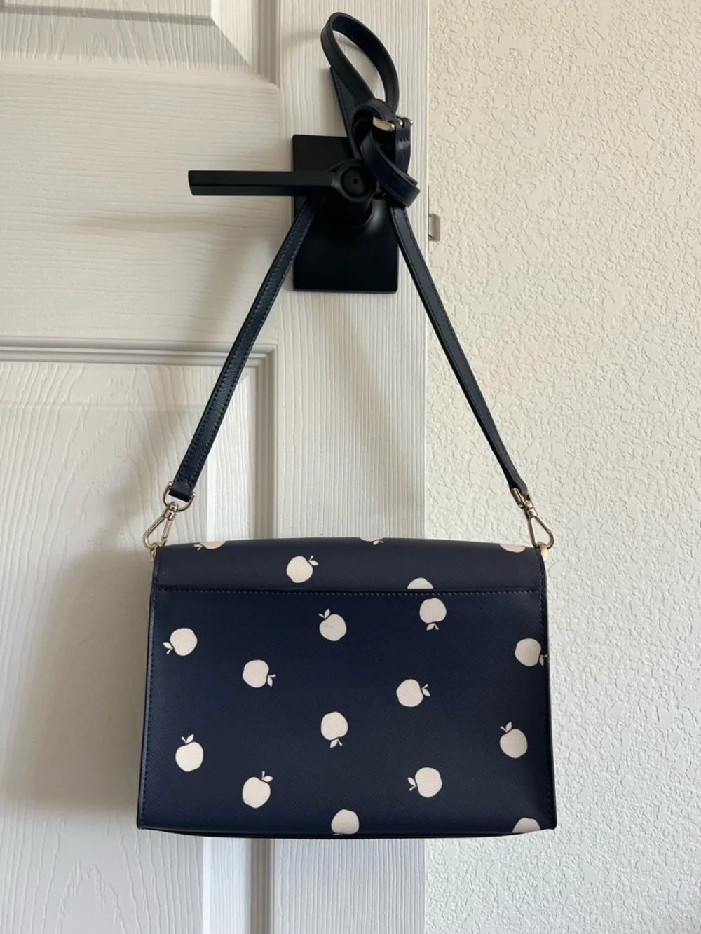 Kate Spade Carson Orchard Toss Convertible Crossbody, Apple Print - Picture 4 of 16